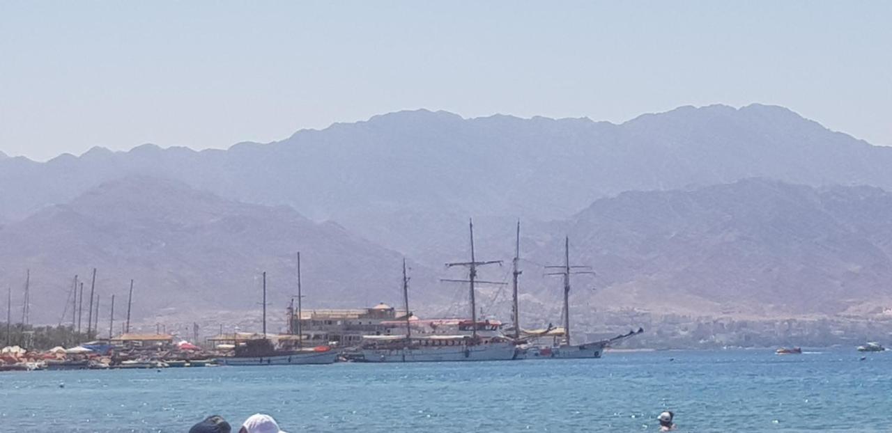 דירת נופש אילת -אלמוג Almog Suite In Eilat Close To Red Sea - דירת נופש אלמוג מרחק נגיעה מהים 外观 照片